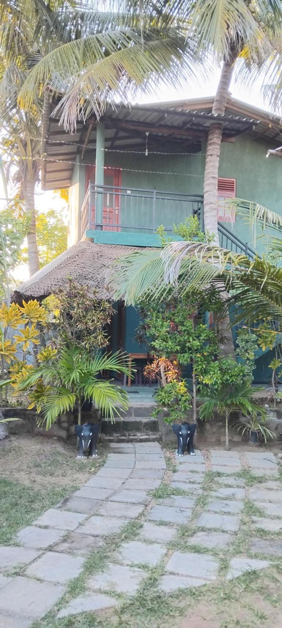 Green House Yala Kirinda  Luaran gambar
